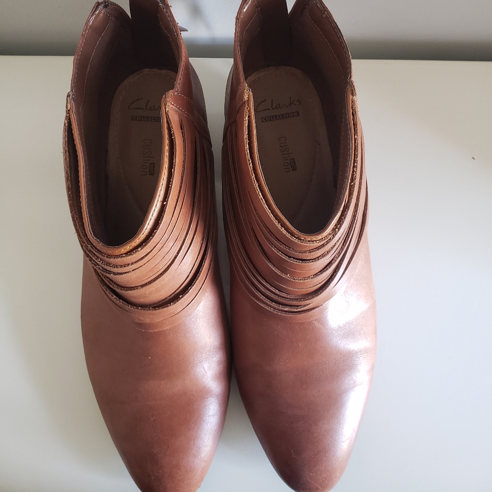 Clarks Artisan Spye Celeste Ankle bootie